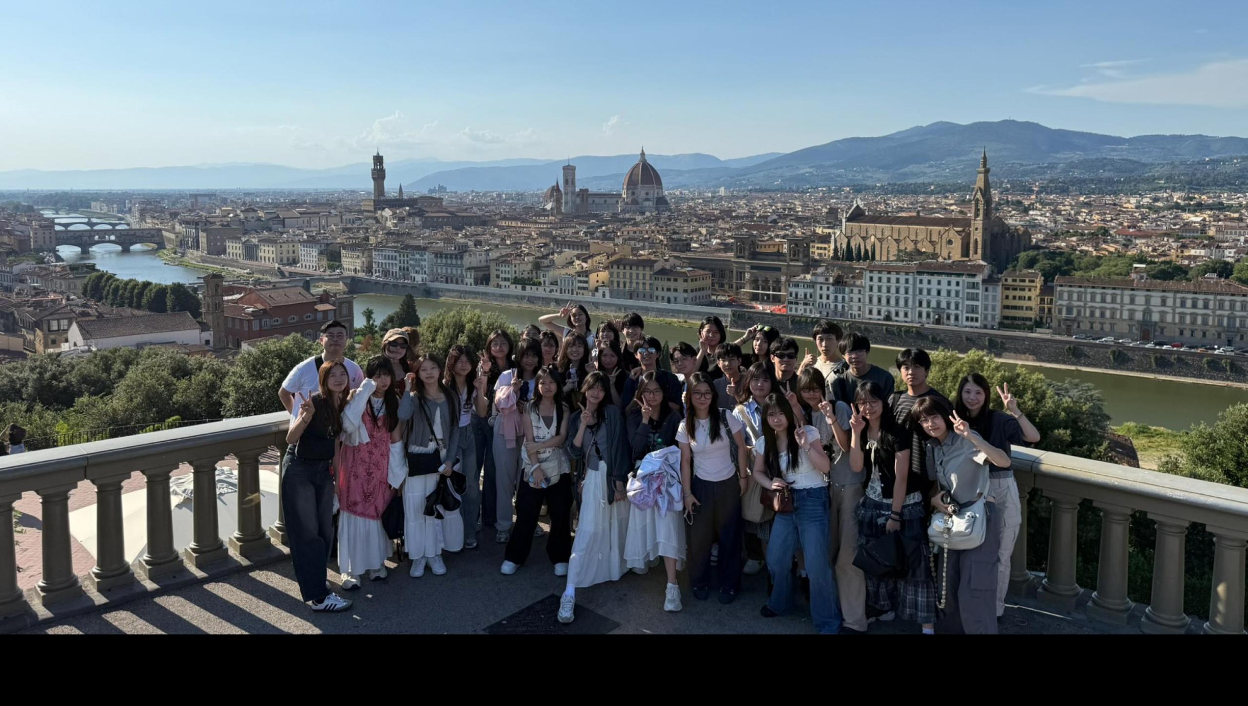 Banner 2 (Art Tour)